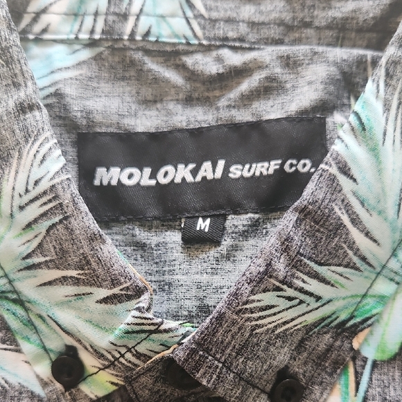 Molokai Surf Aloha Shirt - Picture 2 of 4
